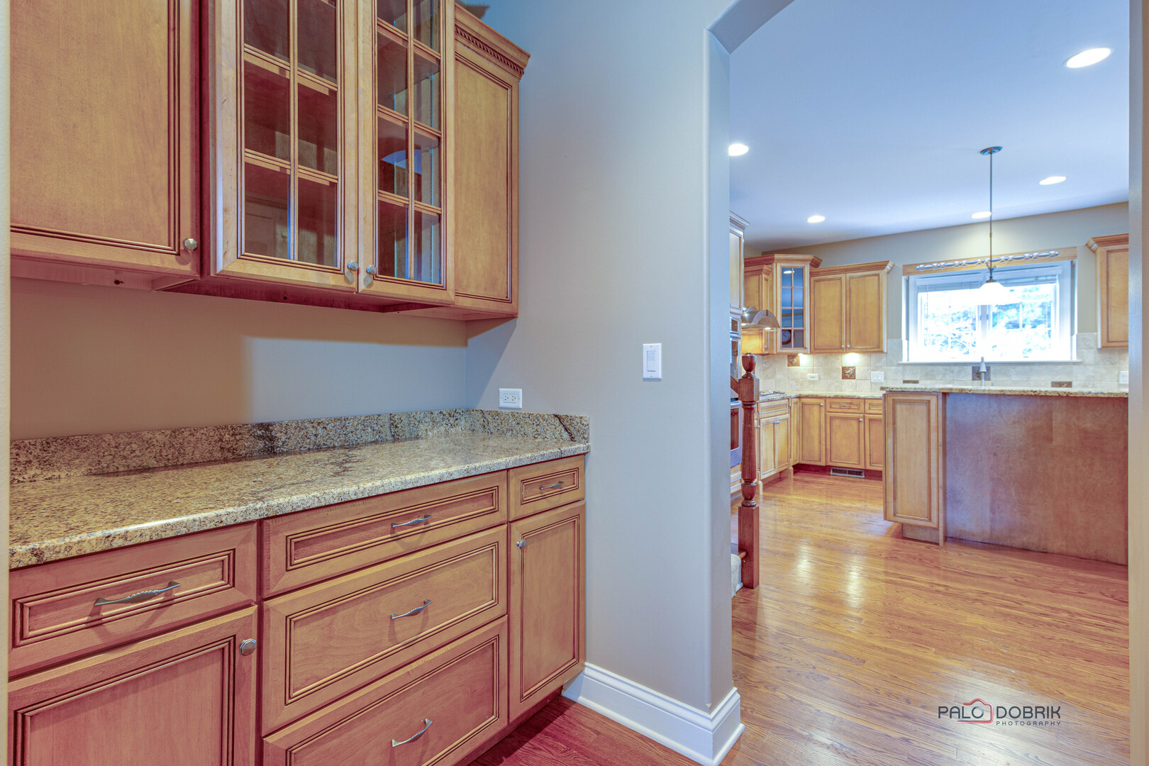 1304 Lingonberry Court, Libertyville, IL 60048