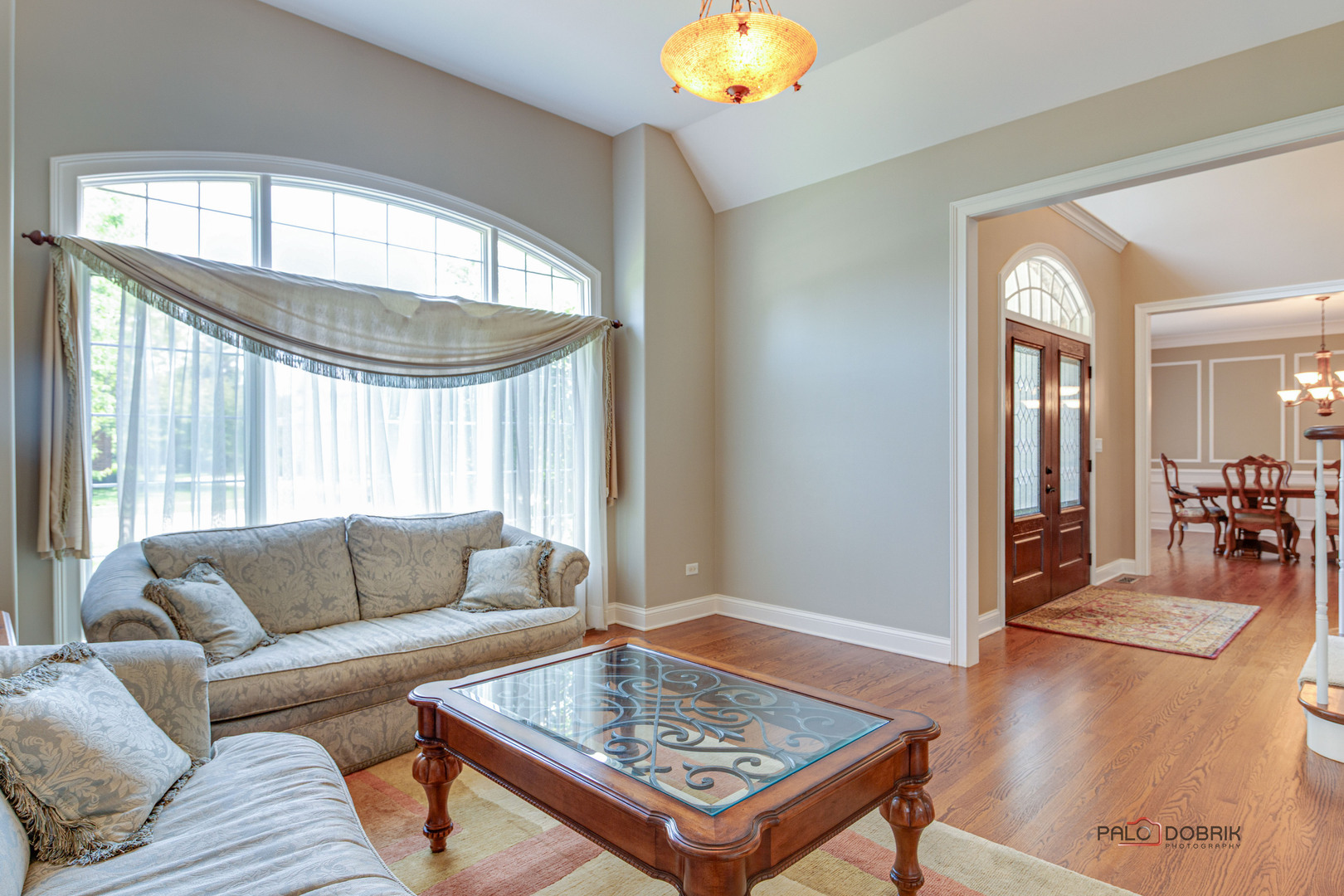 1304 Lingonberry Court, Libertyville, IL 60048