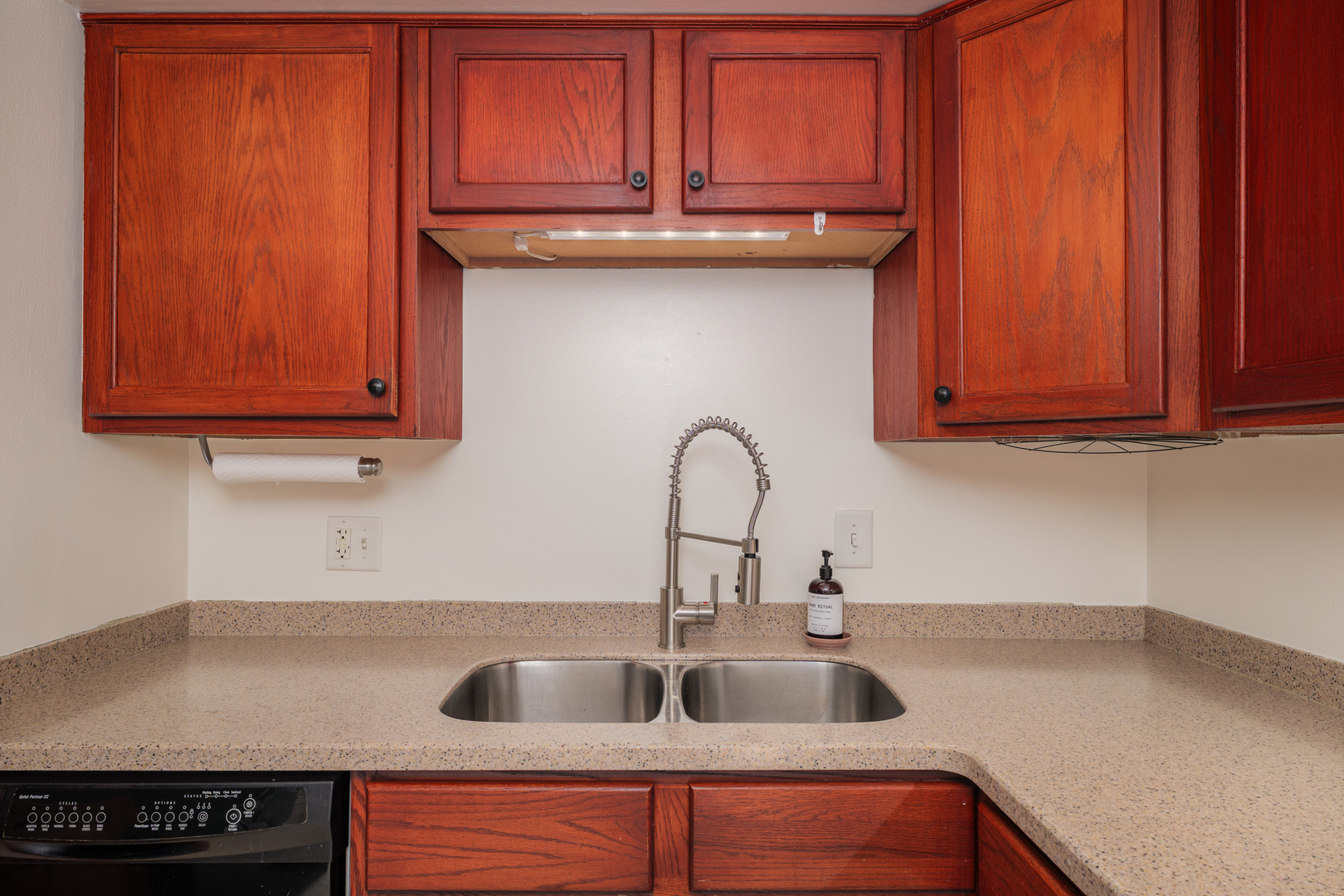 4609 Pershing Boulevard, Kenosha, WI 53144
