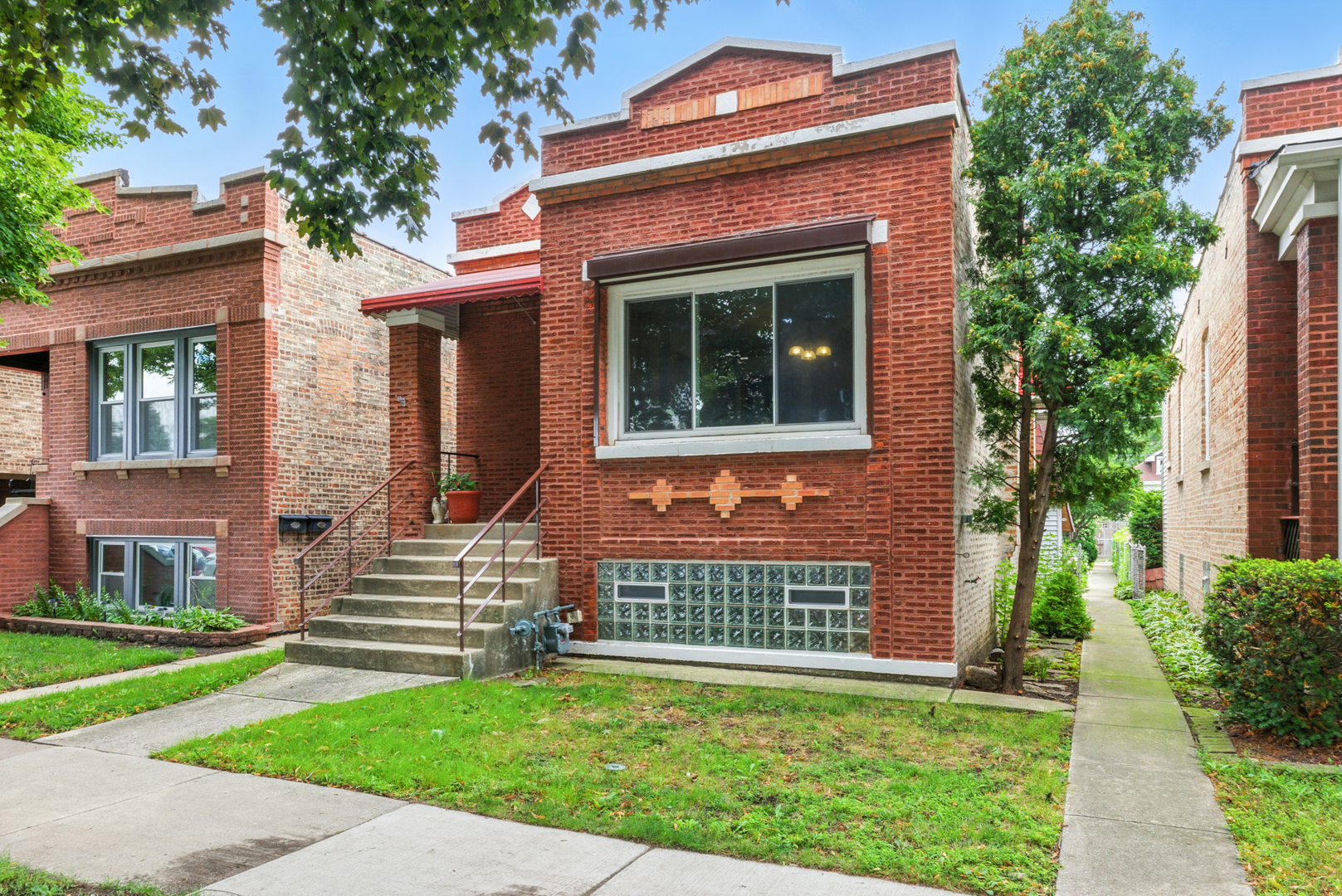 2515 Highland Avenue, Berwyn, IL 60402