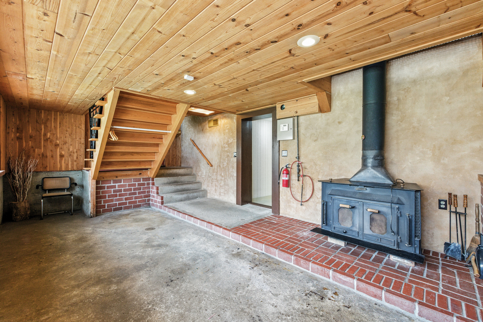 2515 Highland Avenue, Berwyn, IL 60402