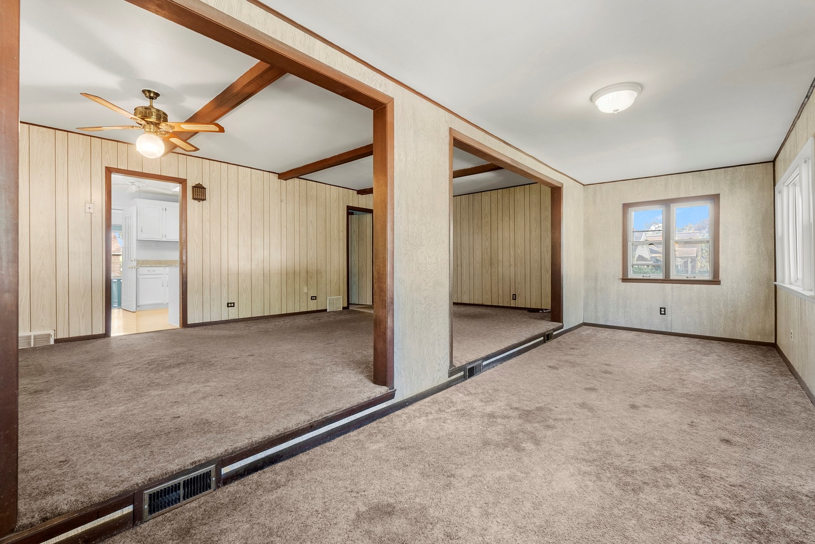 819 S Fairfield Avenue, Lombard, IL 60148