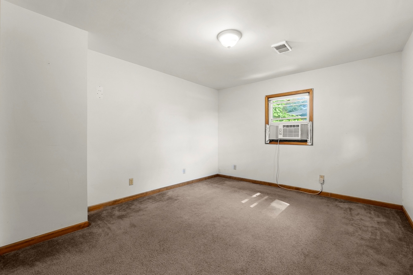 819 S Fairfield Avenue, Lombard, IL 60148