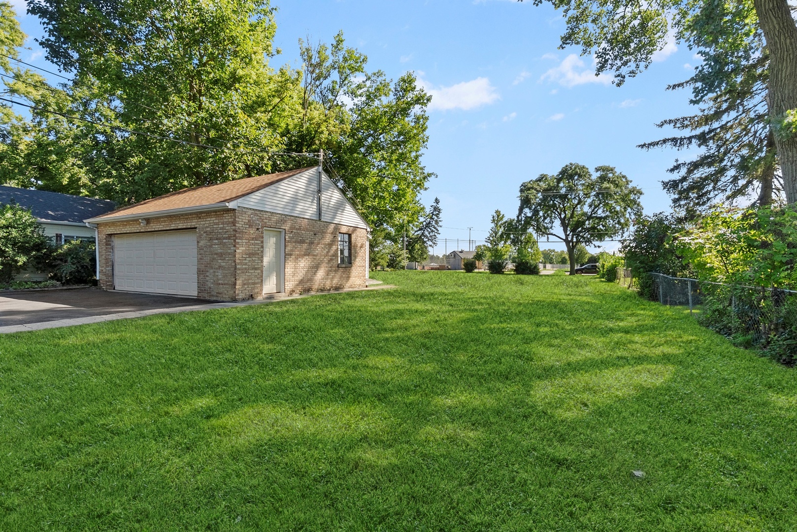 819 S Fairfield Avenue, Lombard, IL 60148