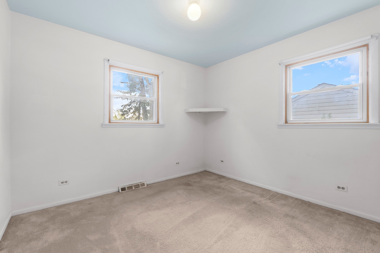 819 S Fairfield Avenue, Lombard, IL 60148