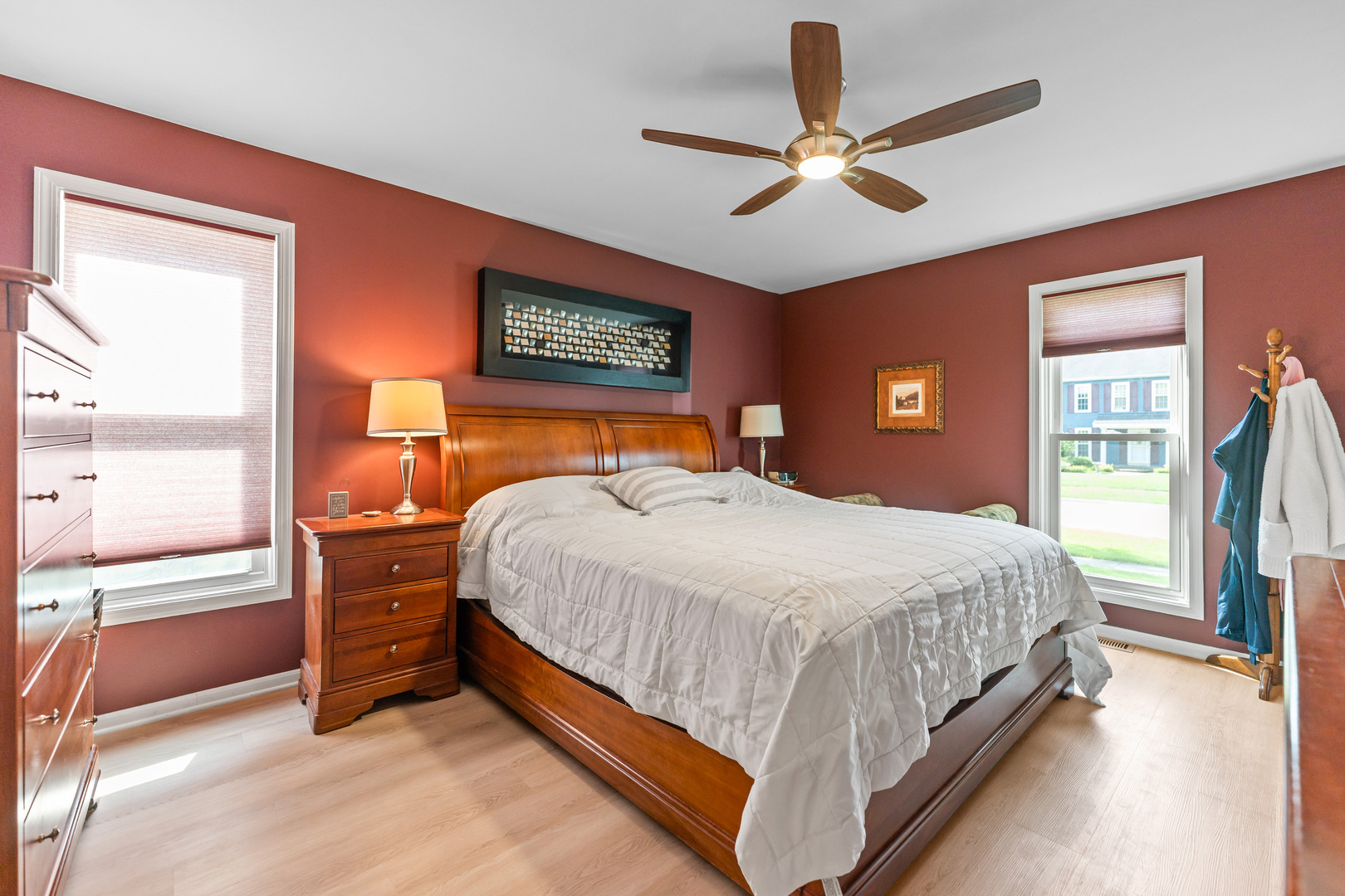 729 Hickory Lane, Carol Stream, IL 60188