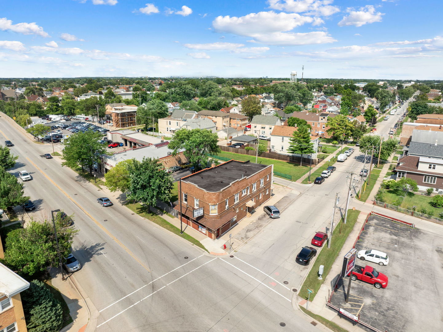 6021 S Archer Road, Summit, IL 60501