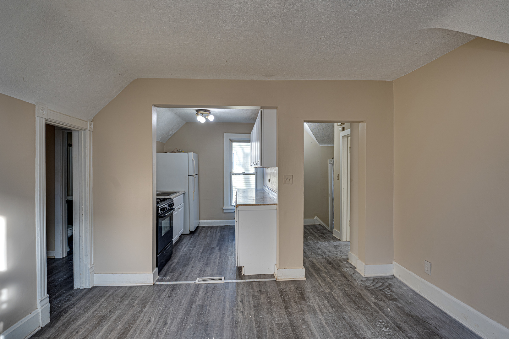 474 Addison Street #2, Elgin, IL 60120