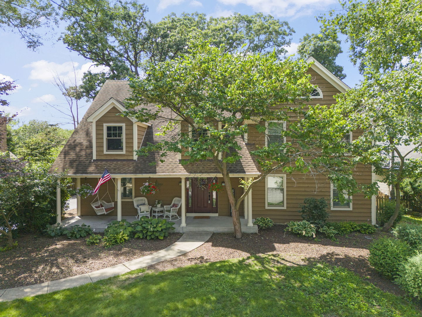 1310 Yorkshire Woods Court, Wheaton, IL 60189