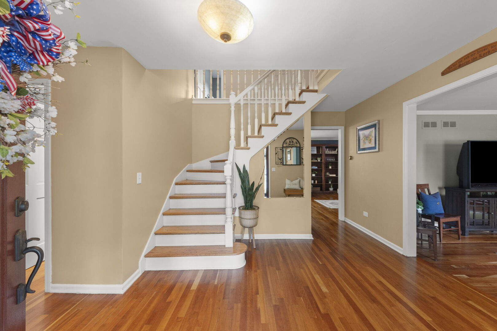 1310 Yorkshire Woods Court, Wheaton, IL 60189