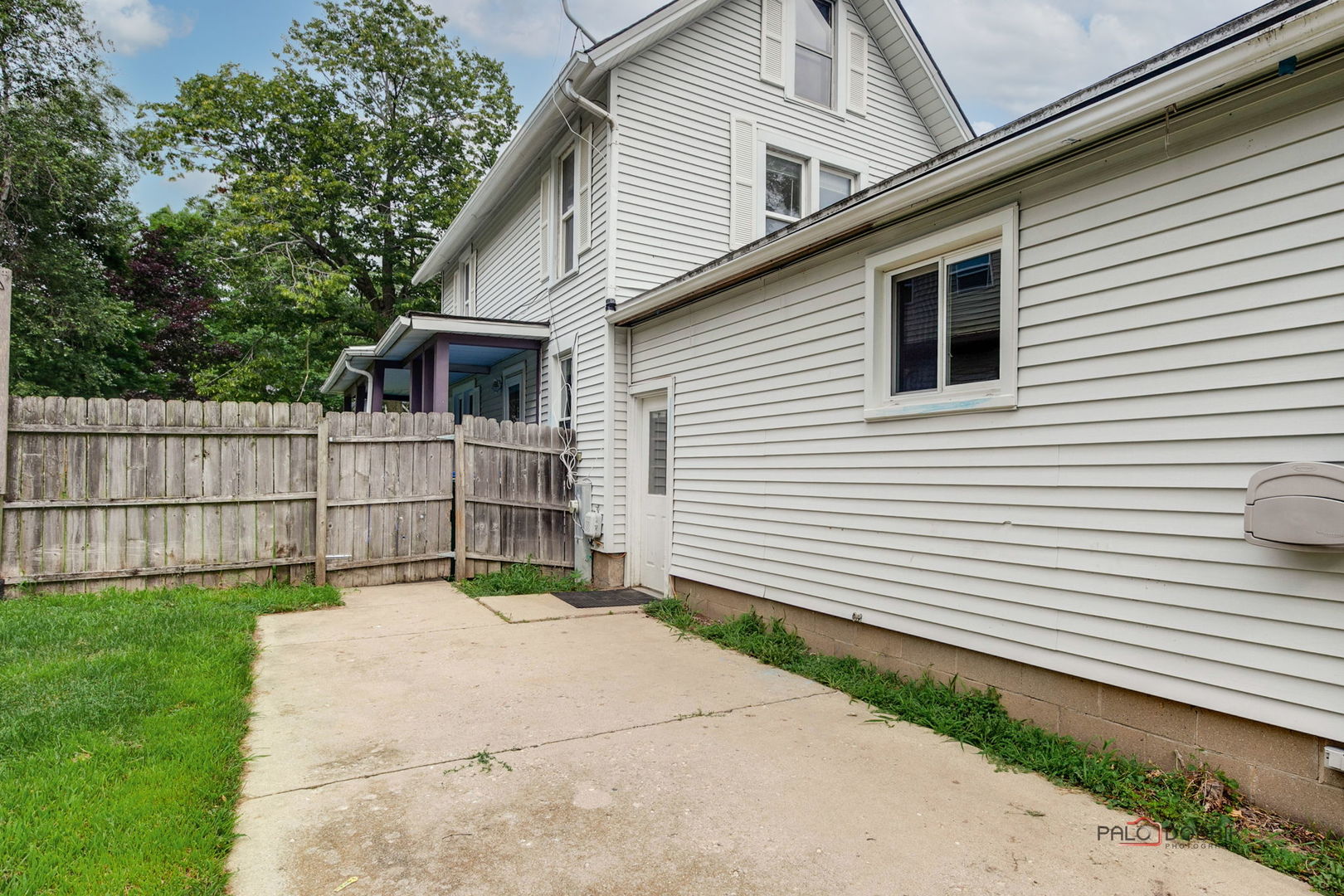 3003 Elizabeth Avenue, Zion, IL 60099
