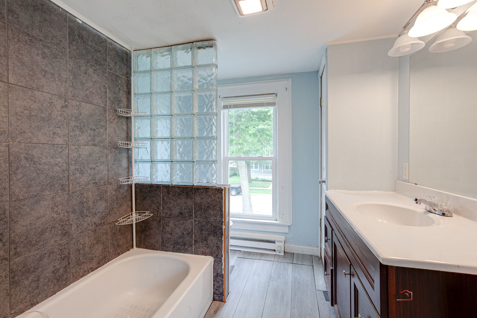 3003 Elizabeth Avenue, Zion, IL 60099
