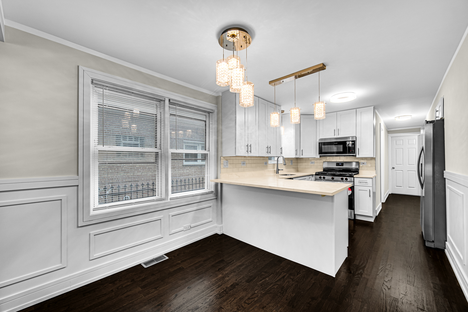 55 E 75th Street, Chicago, IL 60619