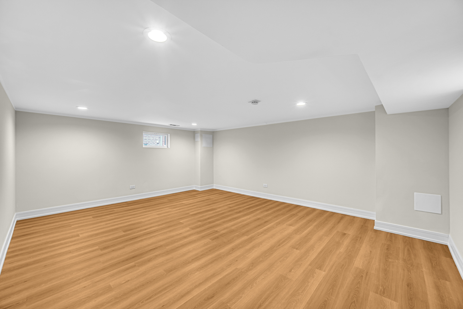 55 E 75th Street, Chicago, IL 60619