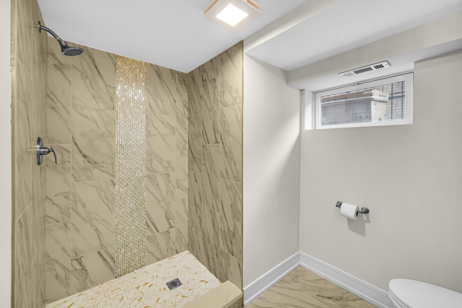55 E 75th Street, Chicago, IL 60619