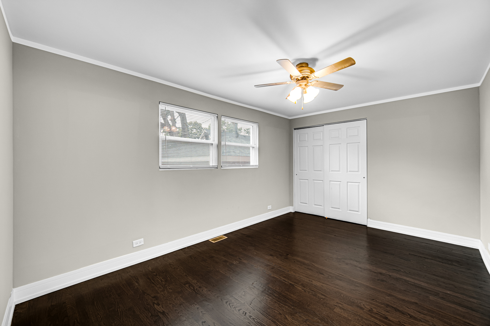 55 E 75th Street, Chicago, IL 60619