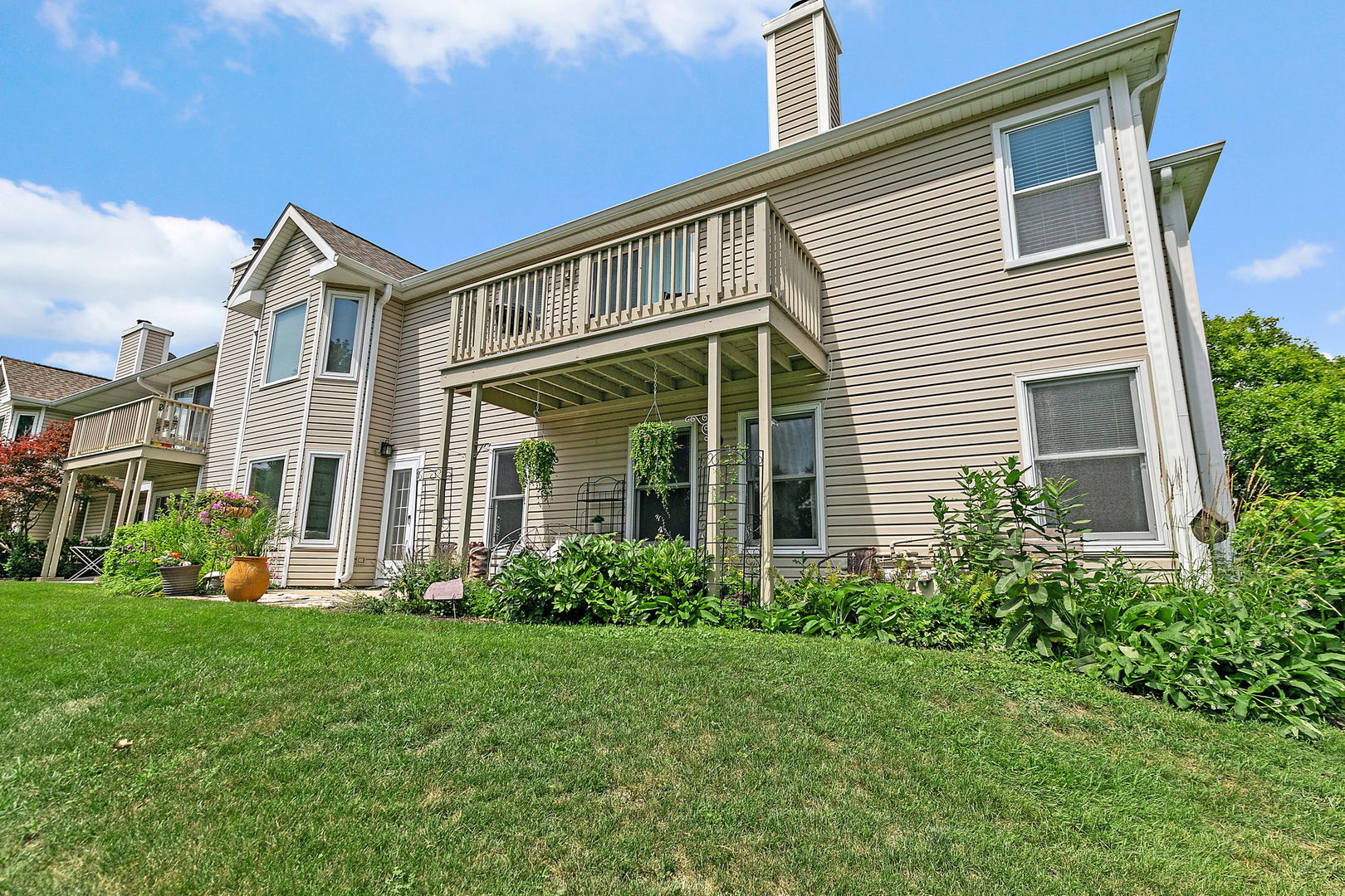 1812 Fox Run Drive #A, Elk Grove Village, IL 60007