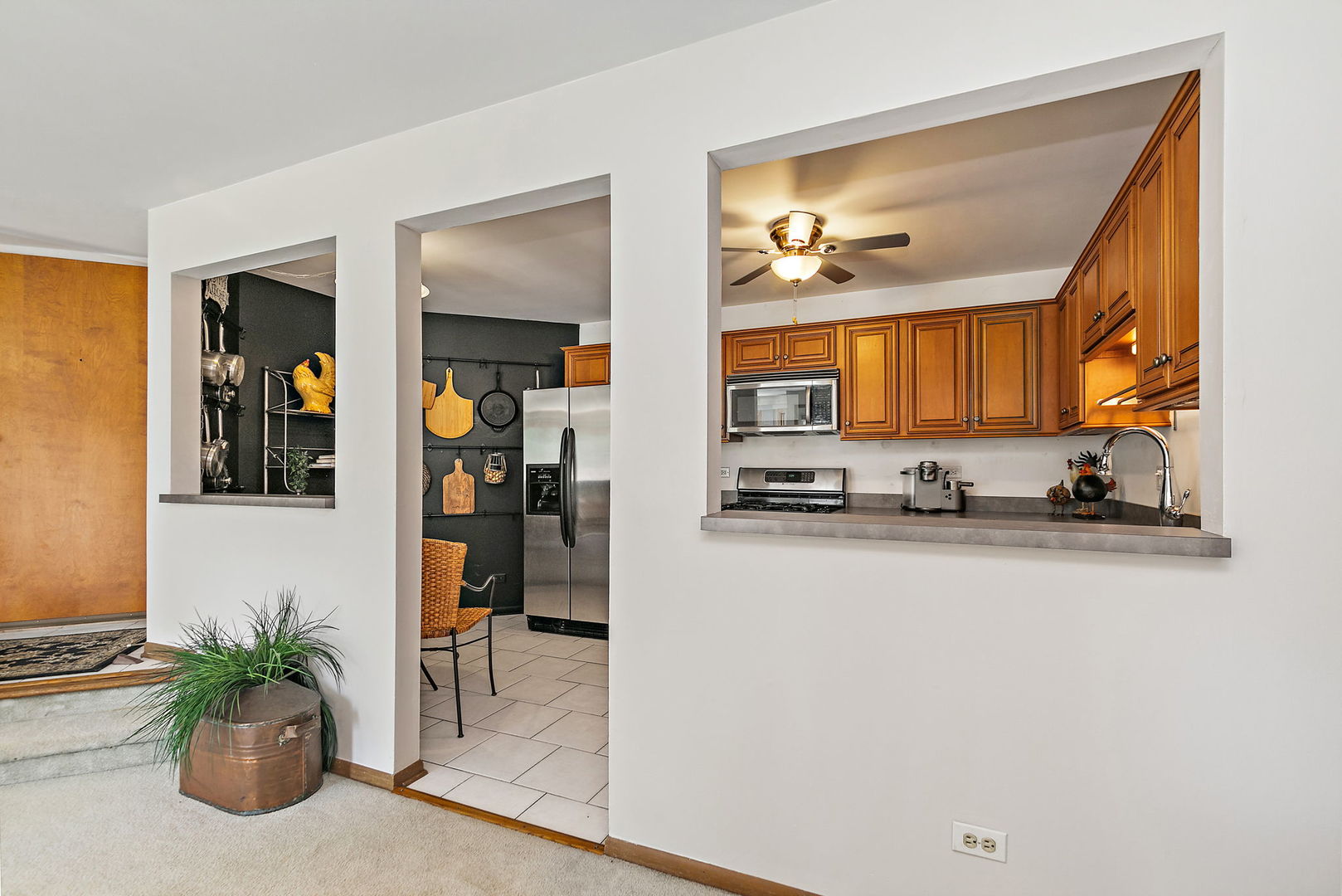 1812 Fox Run Drive #A, Elk Grove Village, IL 60007