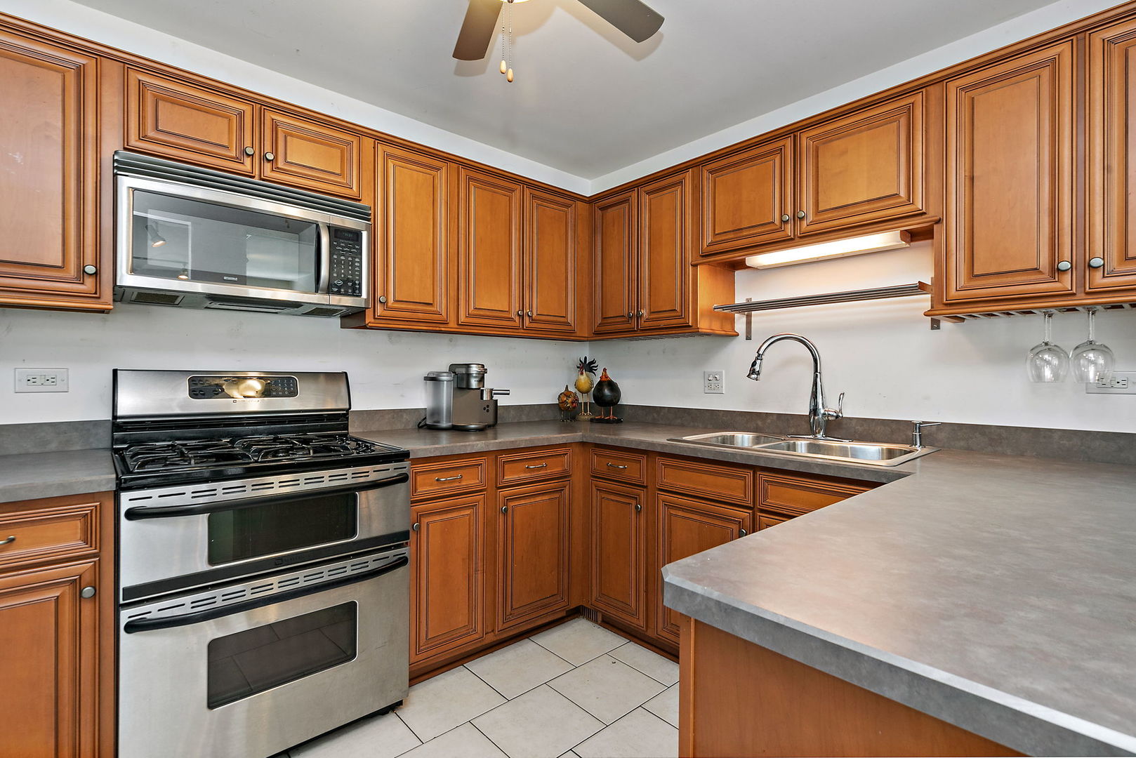 1812 Fox Run Drive #A, Elk Grove Village, IL 60007