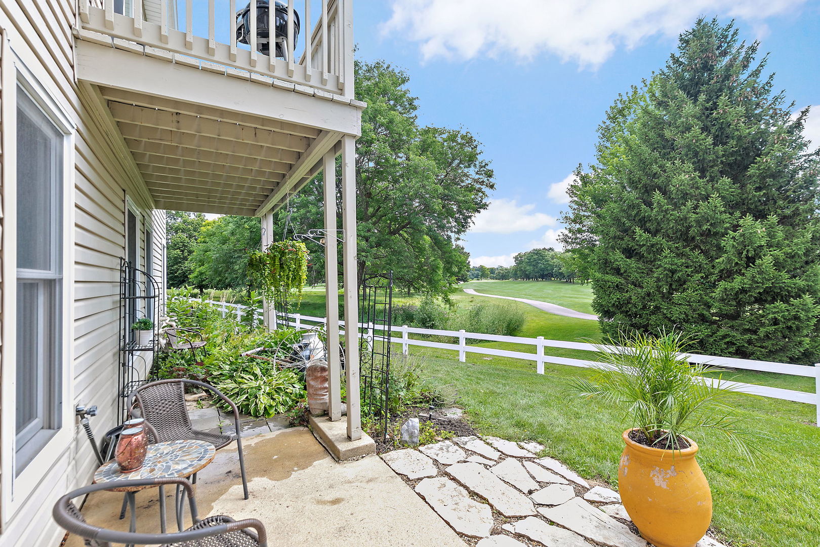 1812 Fox Run Drive #A, Elk Grove Village, IL 60007