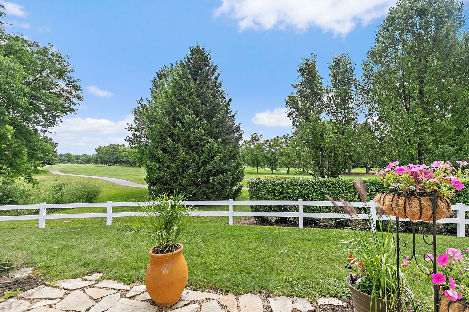 1812 Fox Run Drive #A, Elk Grove Village, IL 60007