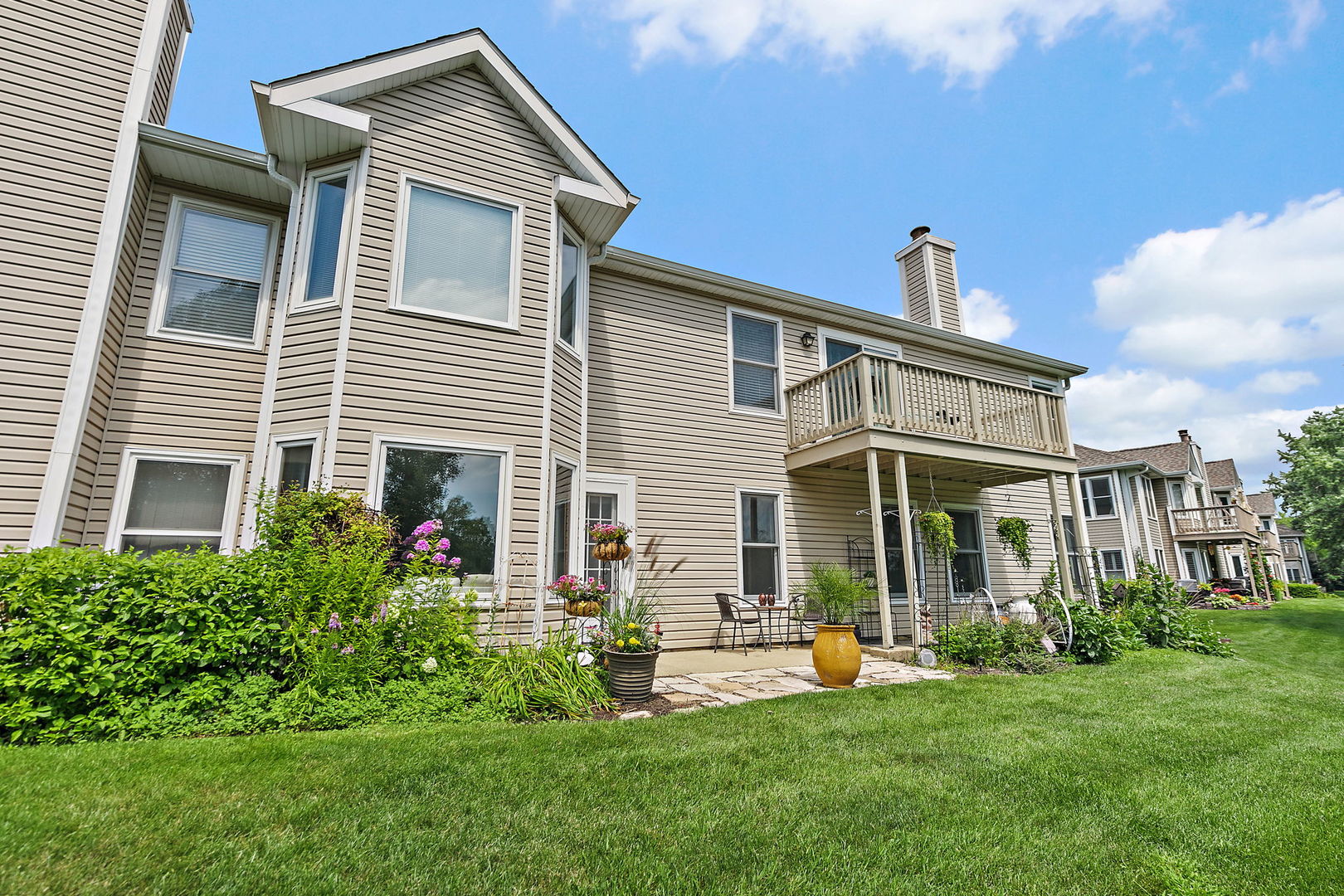 1812 Fox Run Drive #A, Elk Grove Village, IL 60007