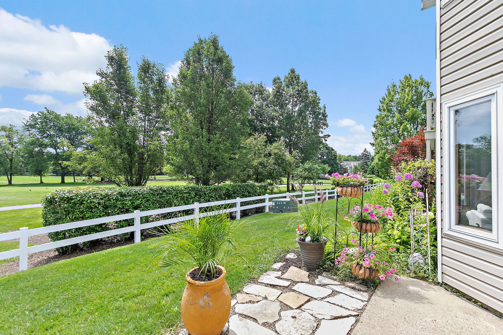 1812 Fox Run Drive #A, Elk Grove Village, IL 60007