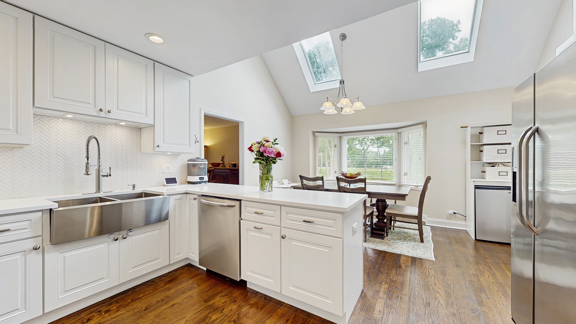 3010 35th Street, Oak Brook, IL 60523