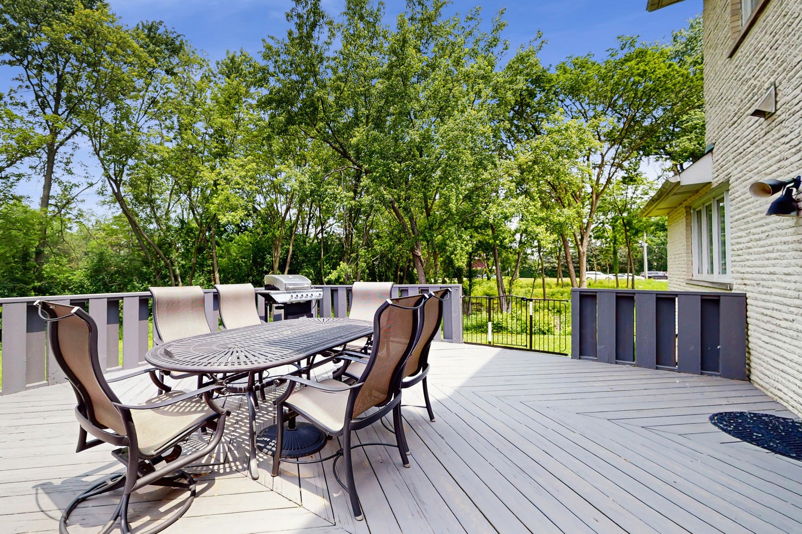 3010 35th Street, Oak Brook, IL 60523