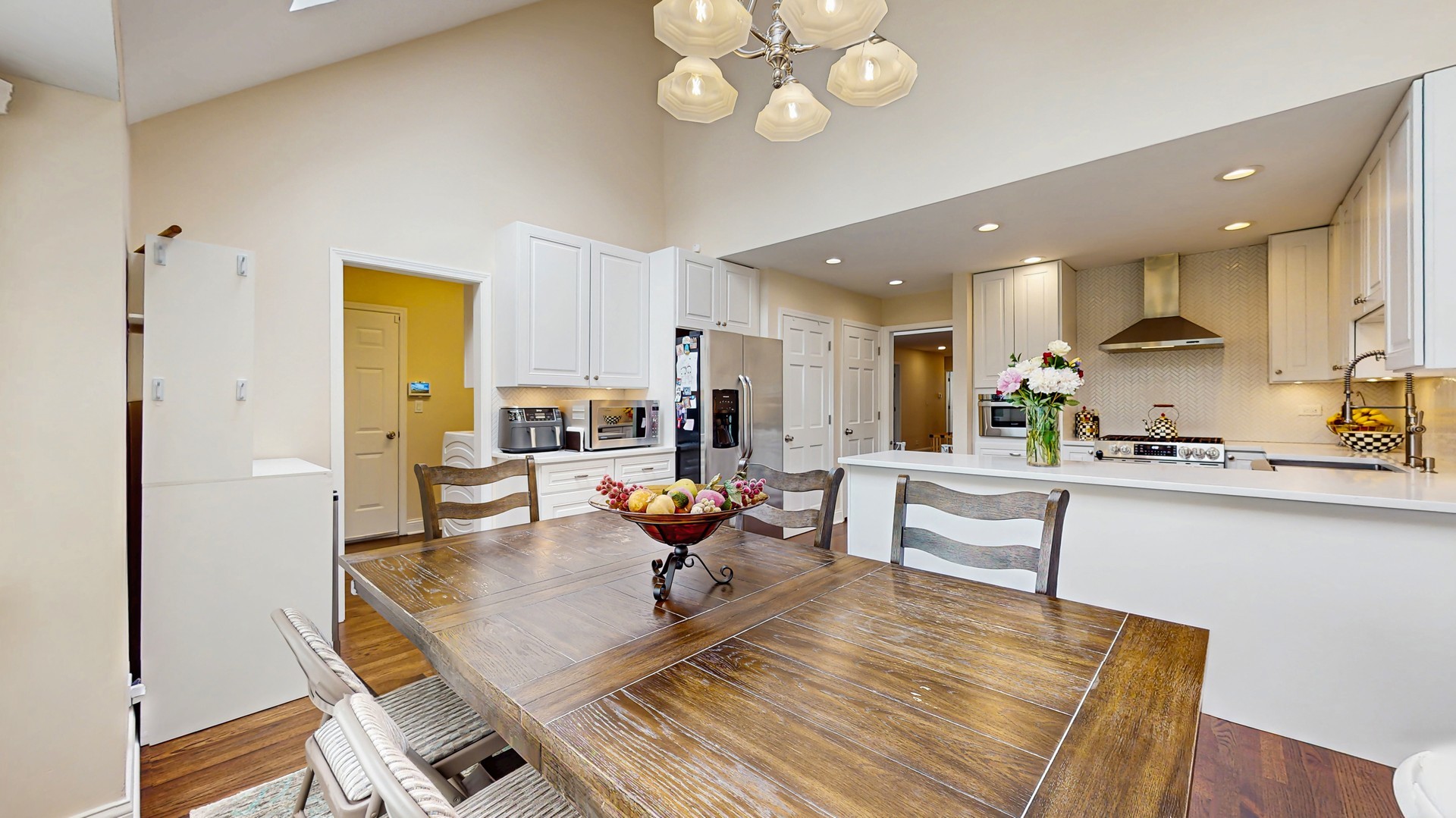 3010 35th Street, Oak Brook, IL 60523