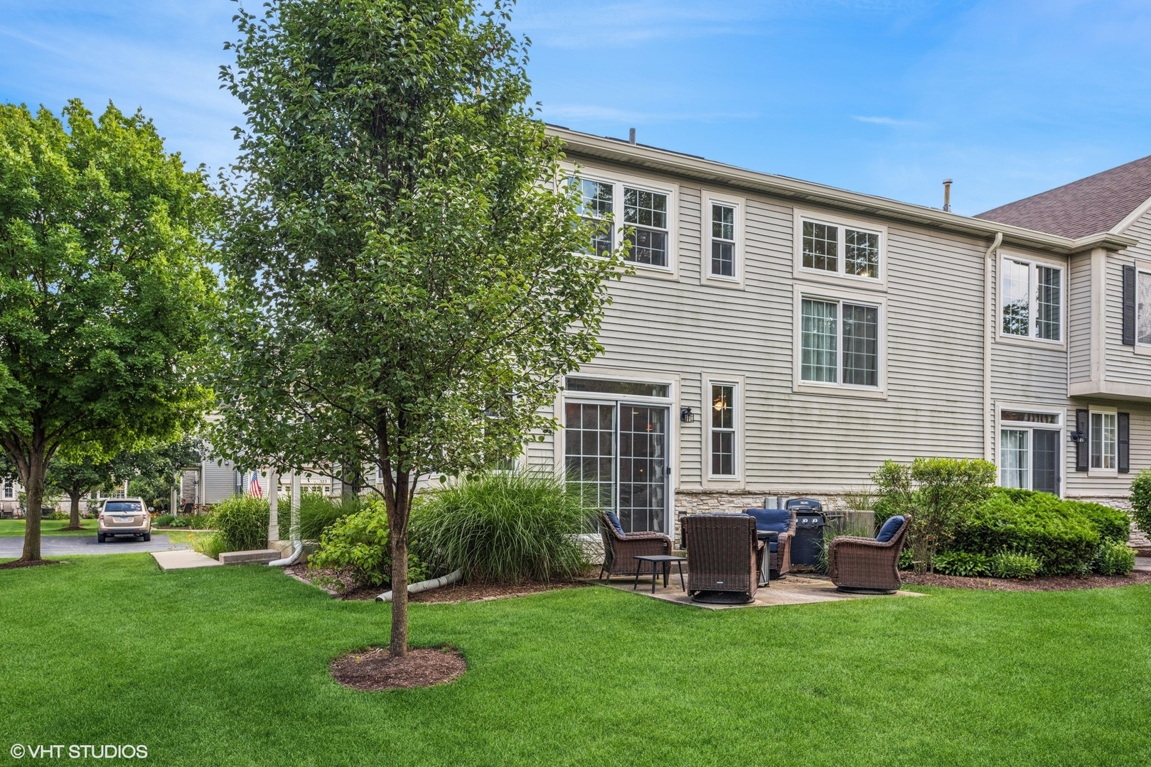 313 Robin Glen Lane, South Elgin, IL 60177