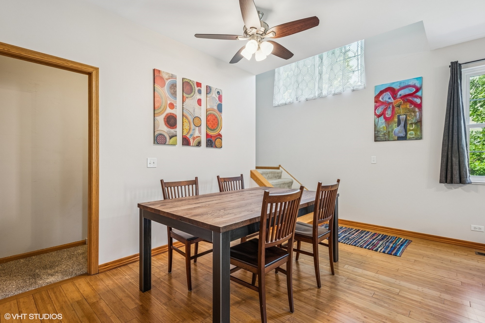 313 Robin Glen Lane, South Elgin, IL 60177