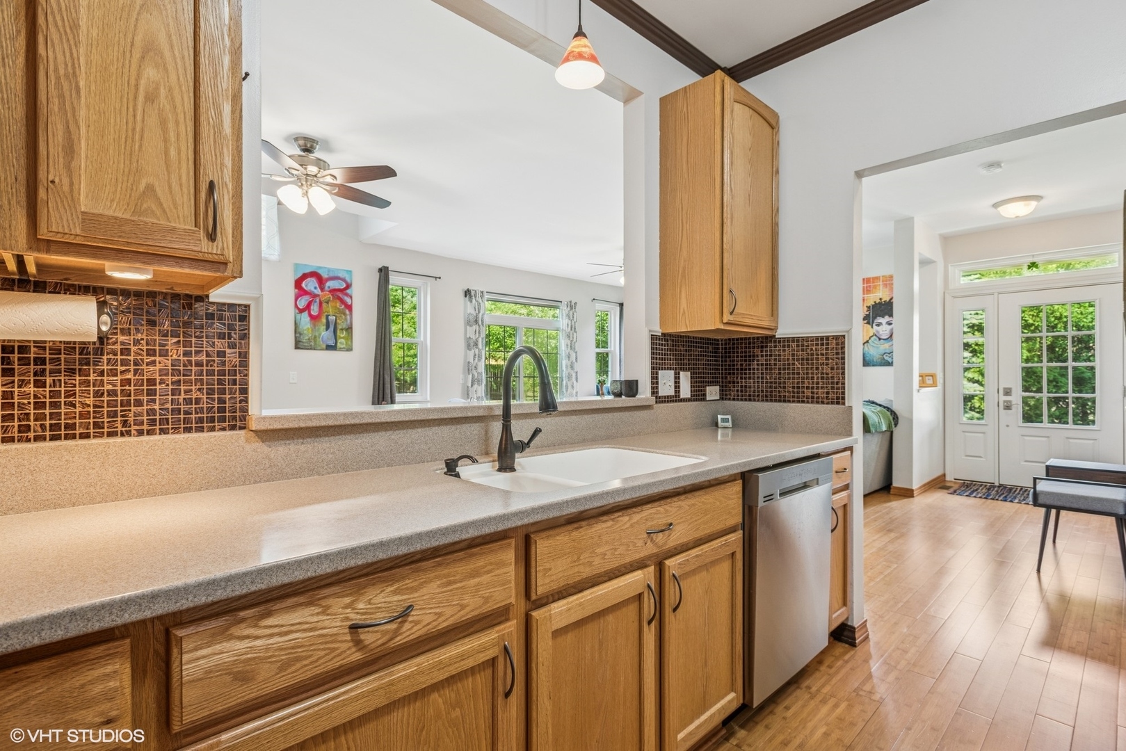 313 Robin Glen Lane, South Elgin, IL 60177