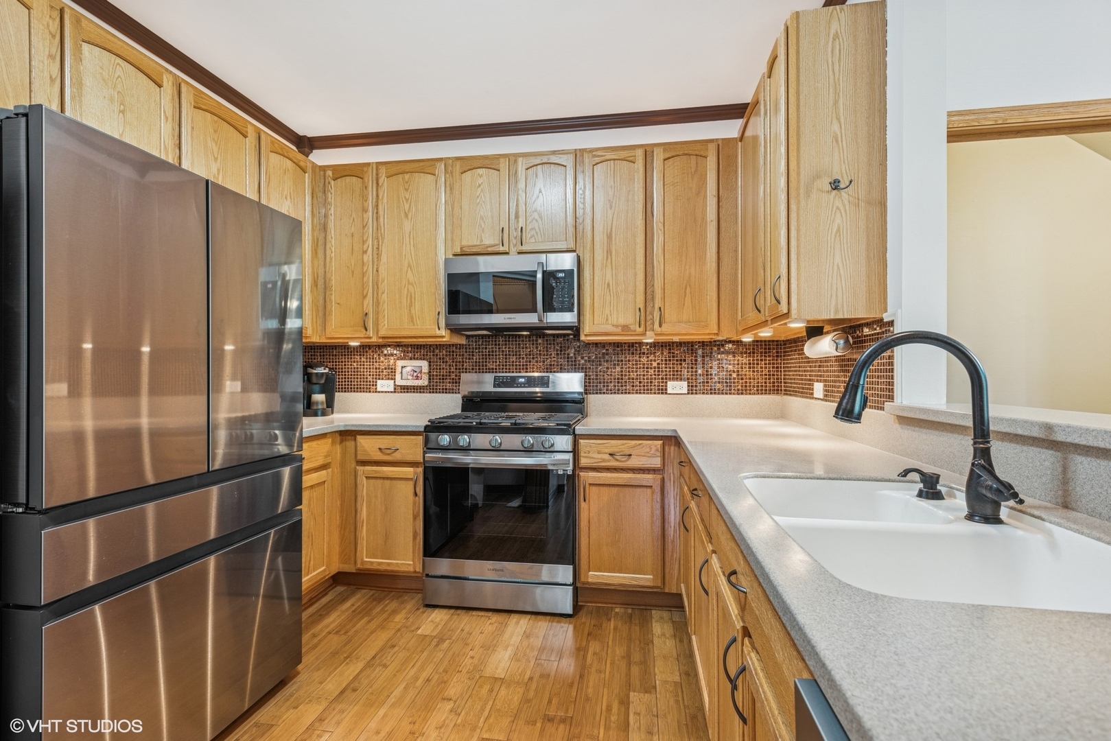313 Robin Glen Lane, South Elgin, IL 60177