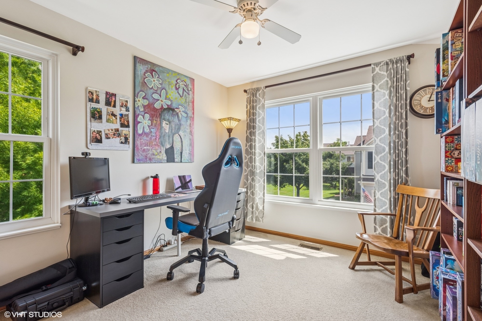 313 Robin Glen Lane, South Elgin, IL 60177
