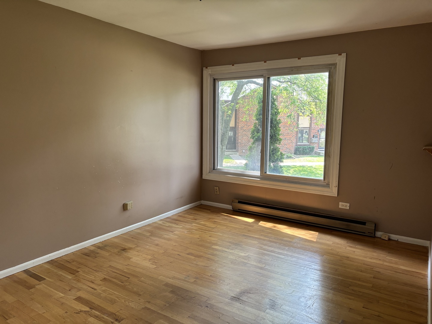 18W168 Standish Lane, Villa Park, IL 60181