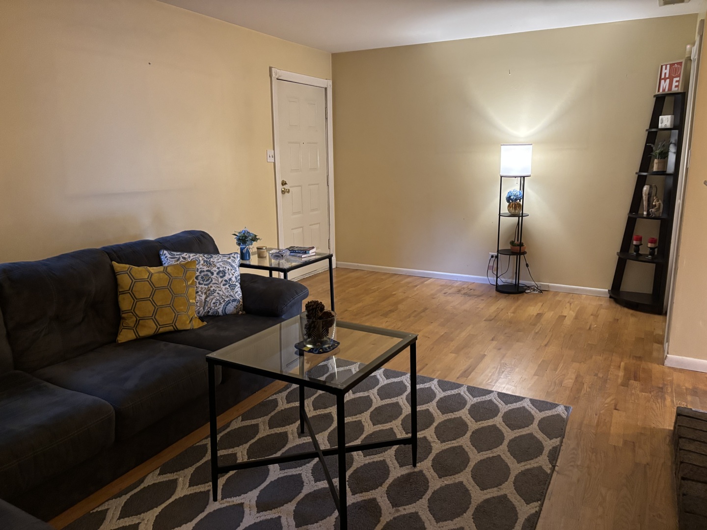 18W168 Standish Lane, Villa Park, IL 60181