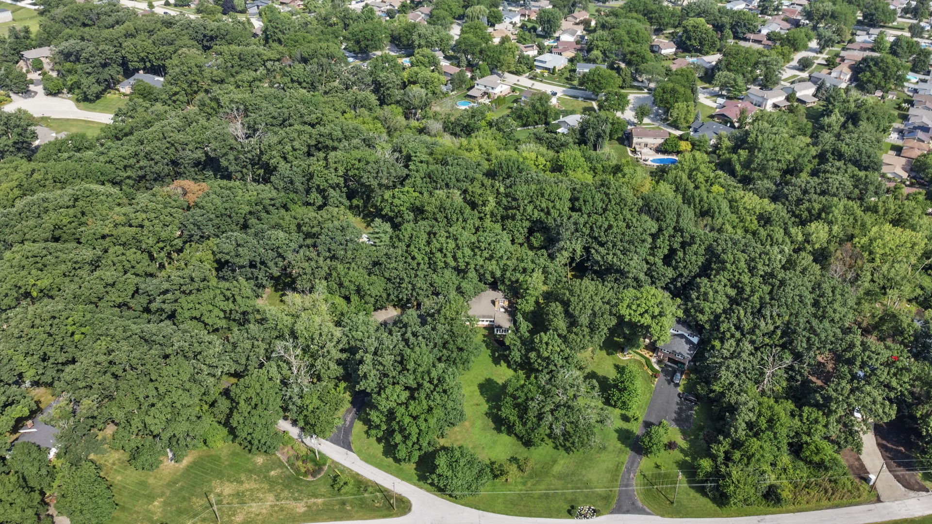12222 Rambling Road, Homer Glen, IL 60491