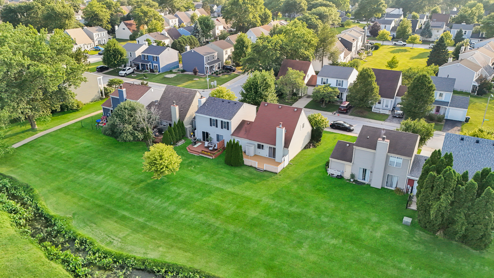 3S121 Briarwood Drive, Warrenville, IL 60555