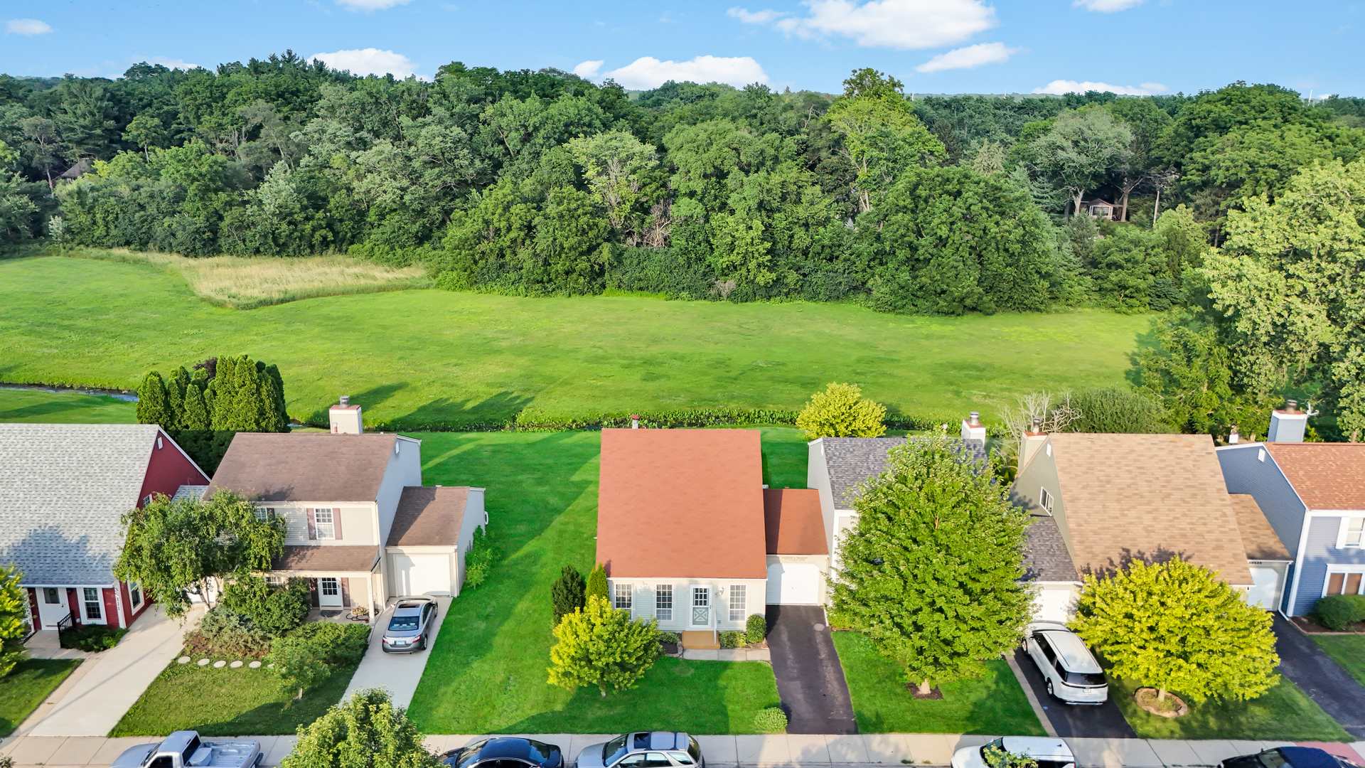 3S121 Briarwood Drive, Warrenville, IL 60555