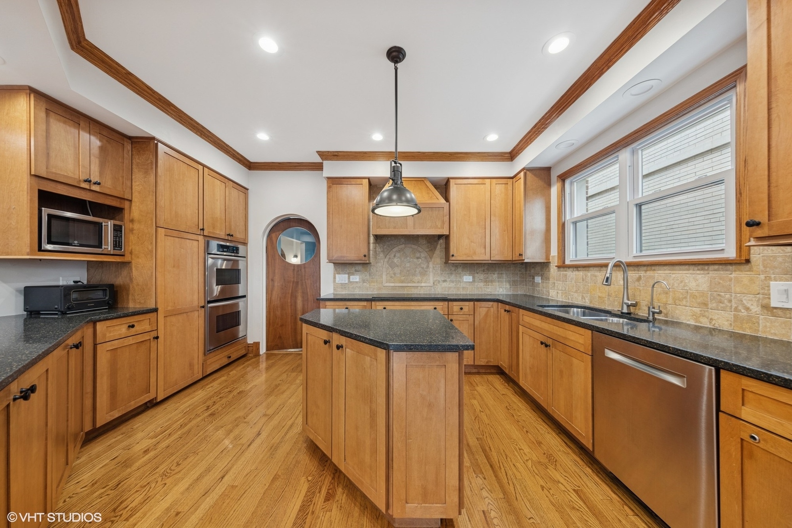 1118 N Kenilworth Avenue, Oak Park, IL 60302