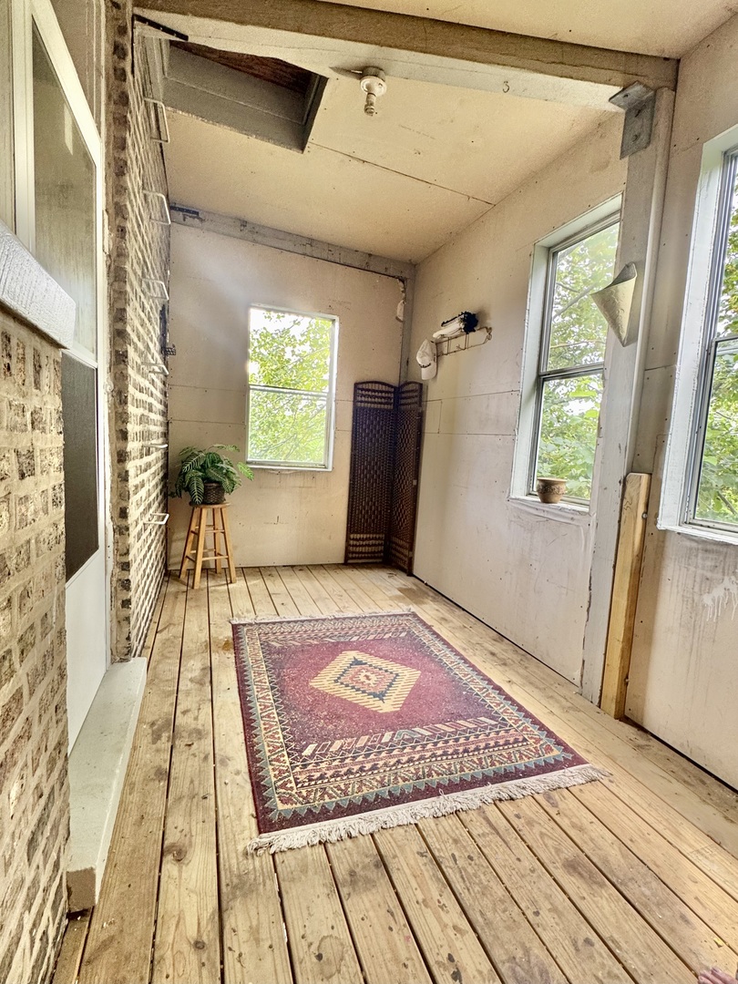 4036 N Mozart Street, Chicago, IL 60618