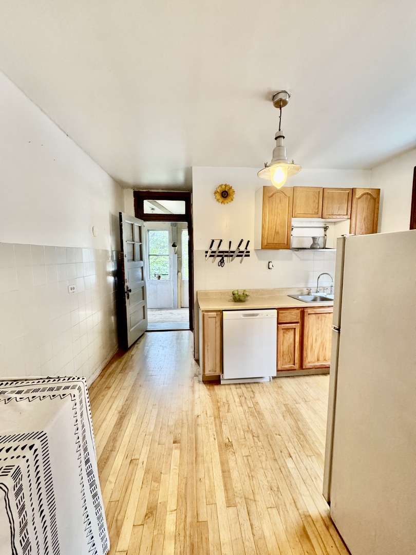 4036 N Mozart Street, Chicago, IL 60618