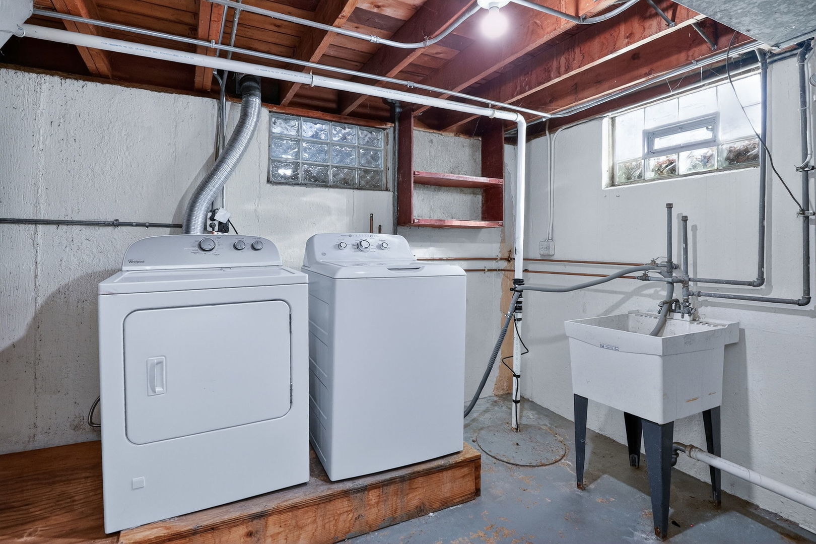 4945 Middaugh Avenue, Downers Grove, IL 60515