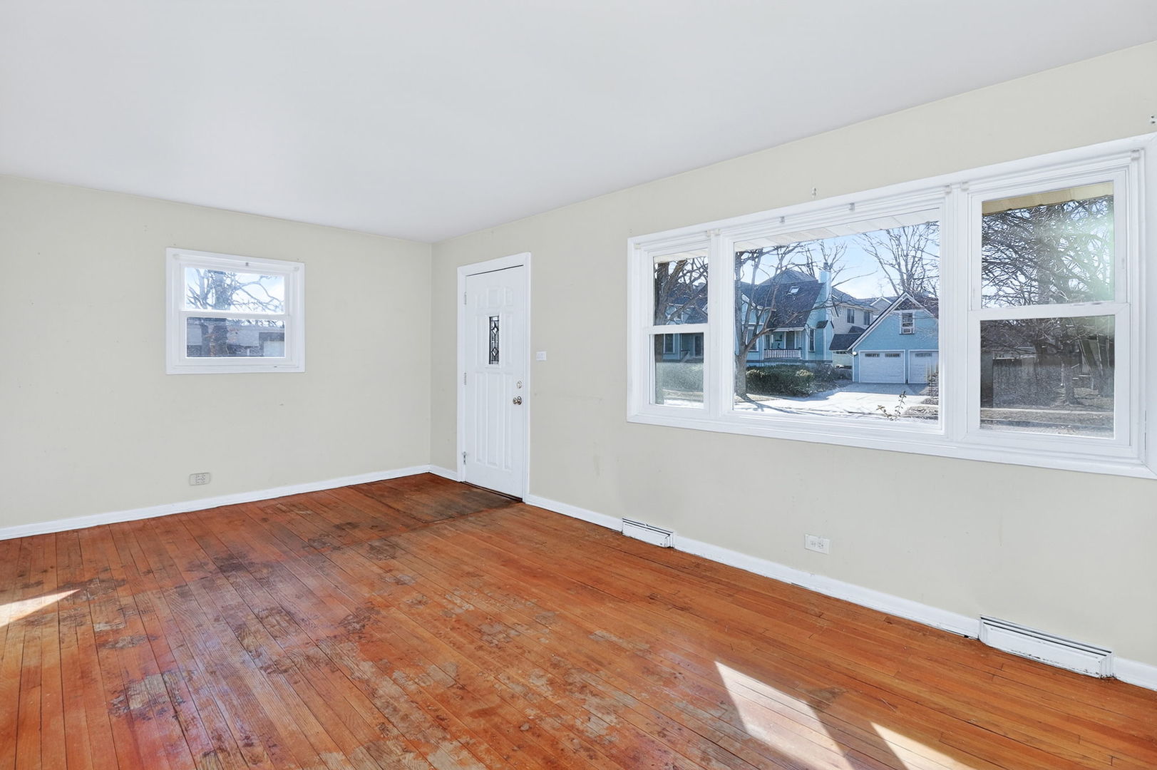 4945 Middaugh Avenue, Downers Grove, IL 60515