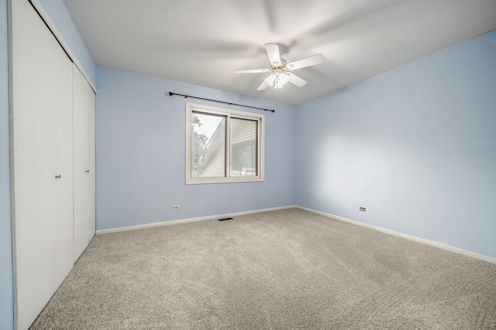 1113 E Randville Drive, Palatine, IL 60074