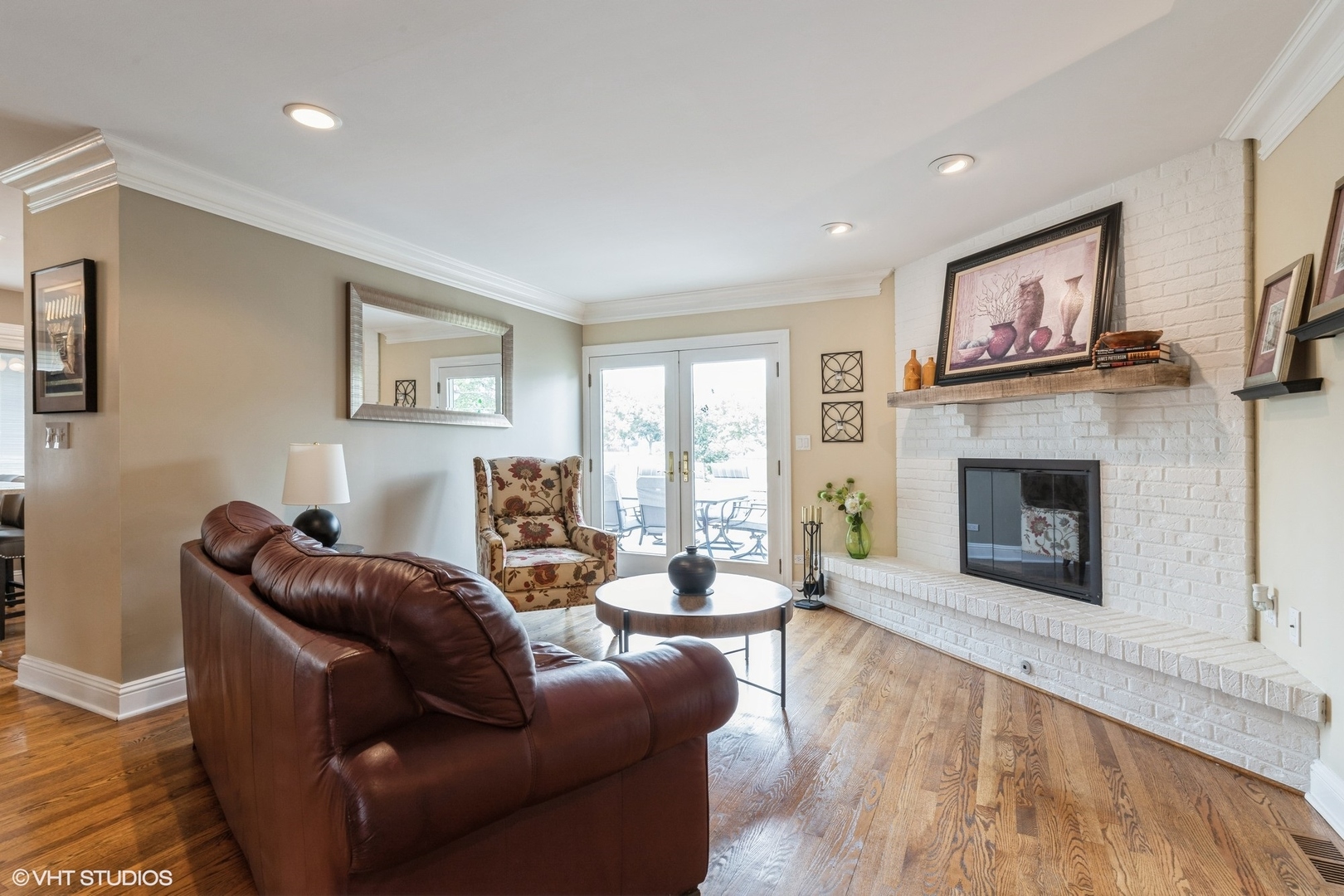 522 Waikiki Drive, Des Plaines, IL 60016