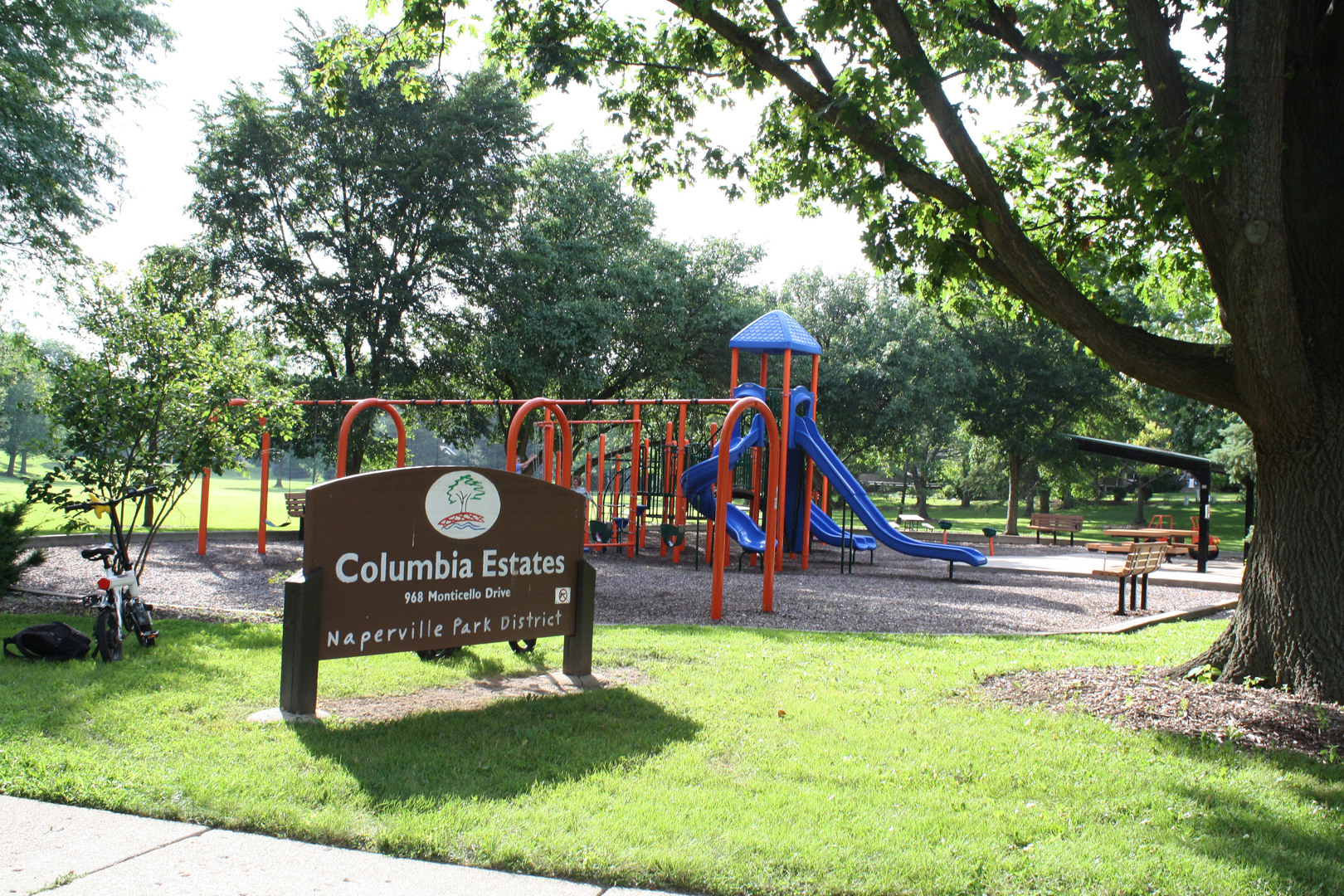 915 Coletta Circle, Naperville, IL 60563