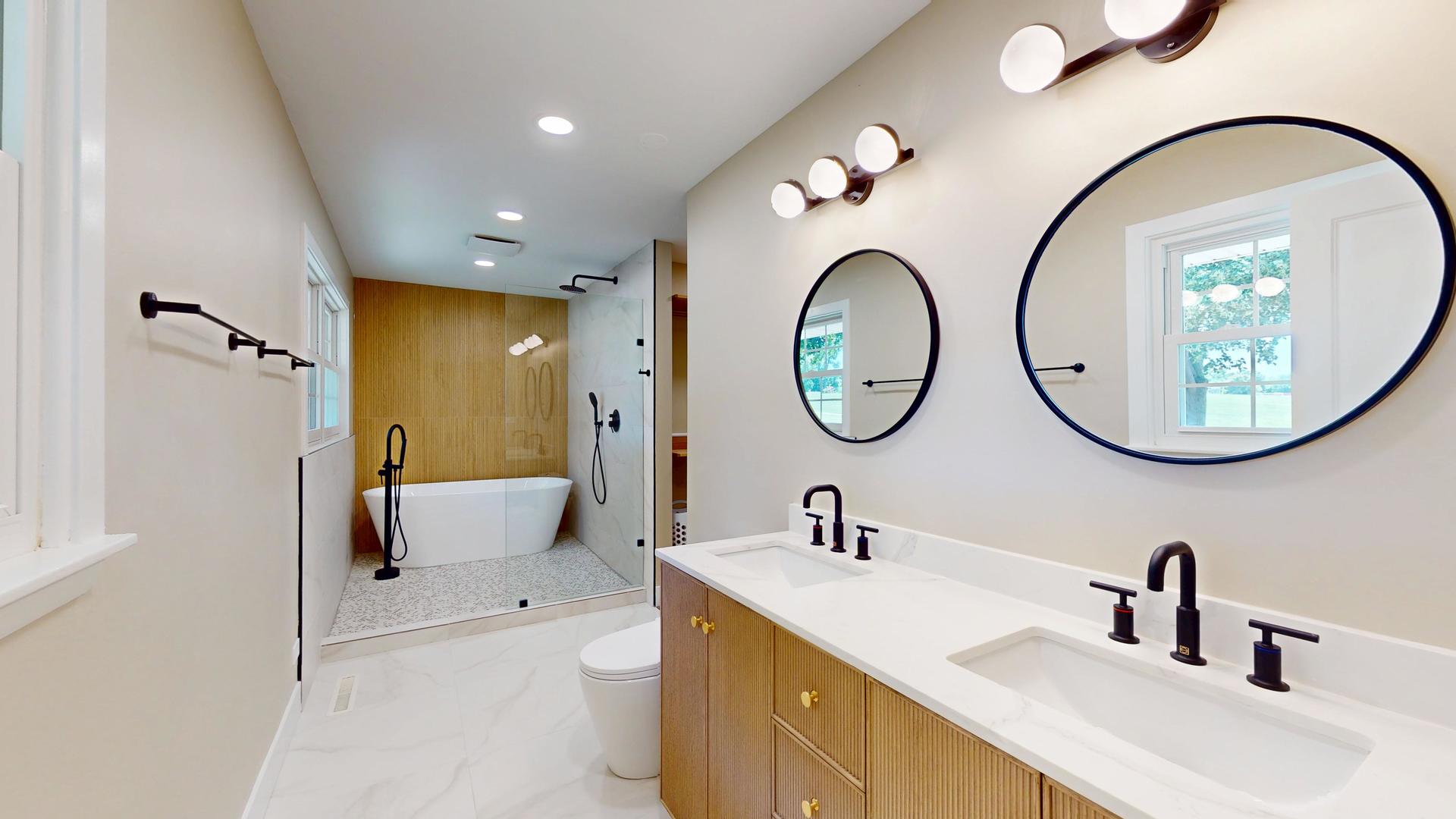 717 S 4th Avenue, Libertyville, IL 60048