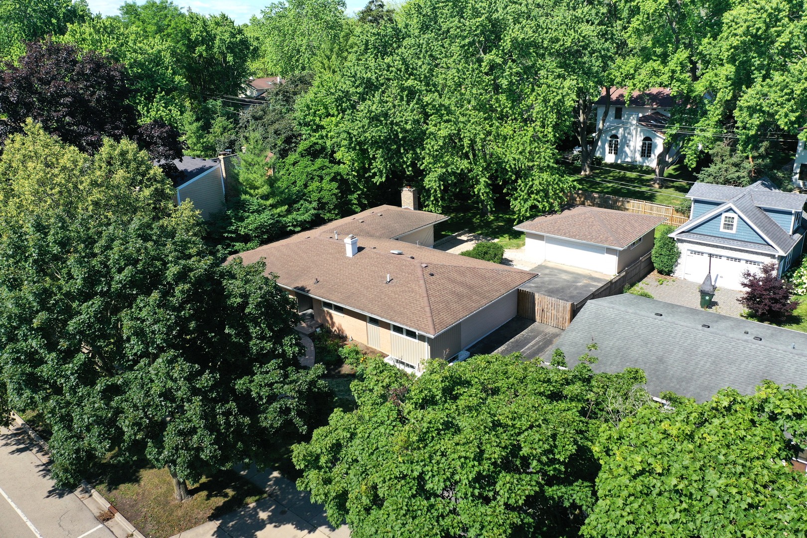 717 S 4th Avenue, Libertyville, IL 60048